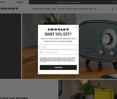 Crosley Radio/Modern Marketing Concepts retro electronics