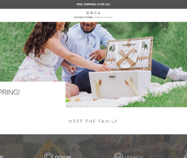 Picnic Time eyewear store